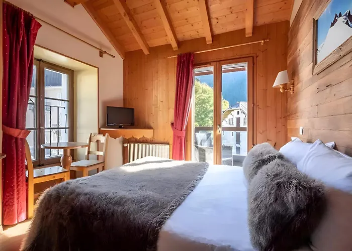 Vallee BlancheHotel Chamonix